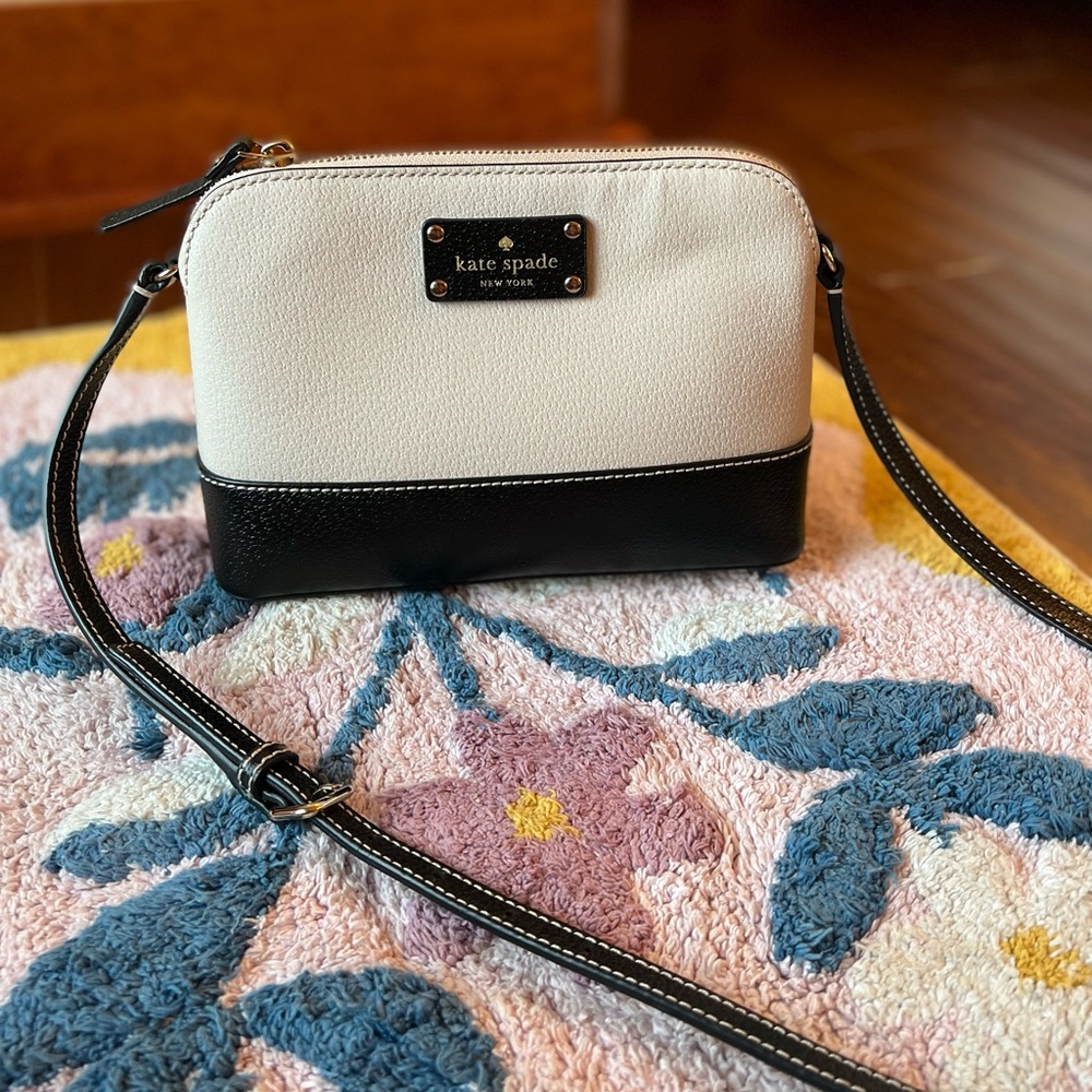 Kate Spade Black and Cream Crossbody Handbag